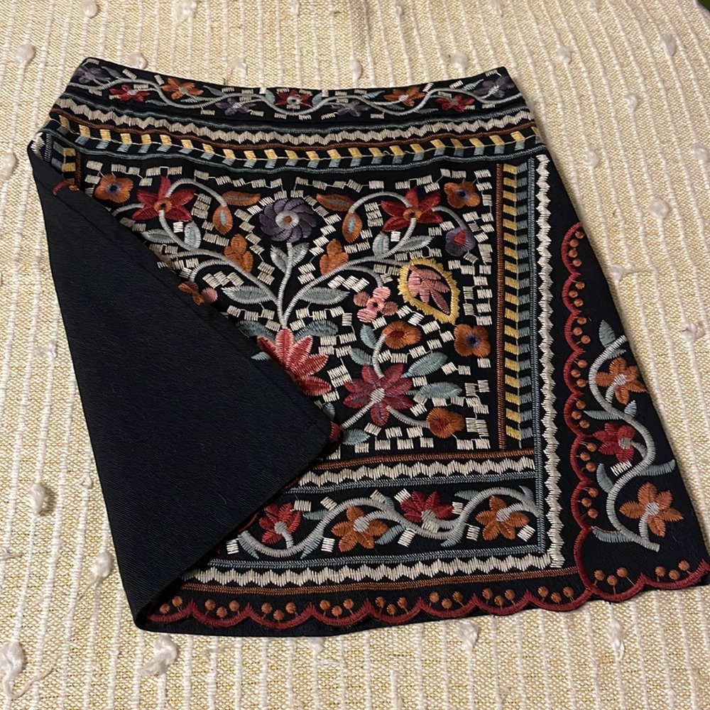 Super cute midi skirt